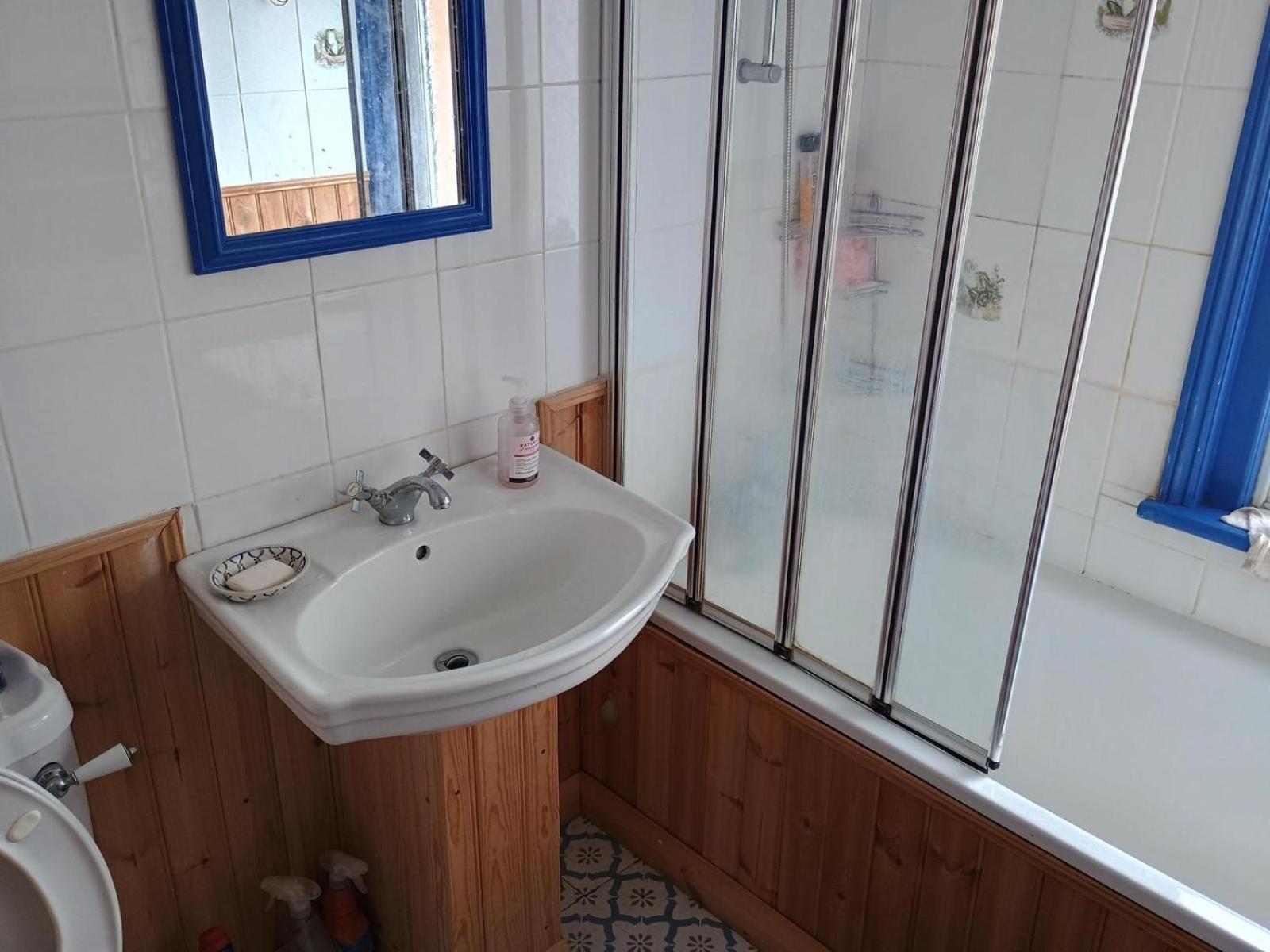 Comfy Single With Amazing Views